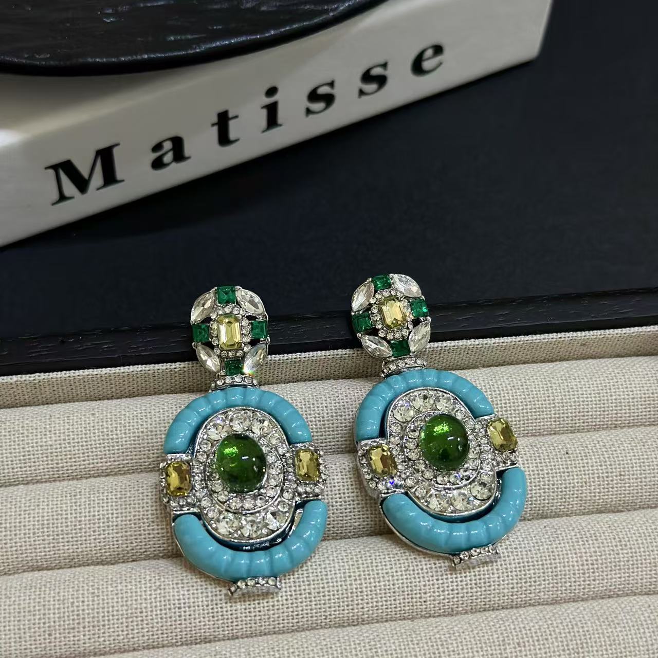 Vintage Turquoise Emerald Silv - огляд і ціна Vintage Victorian Fashion